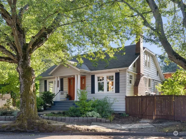 8203 Dallas Avenue S, Seattle, WA 98108