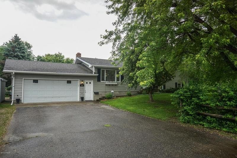 1st image of 212 Lund Ave SE