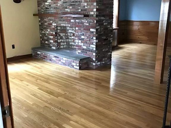 2nd image of 32 Quincy St #0