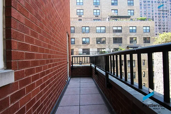 Rented by FirstService Realty (legacy) | media 30