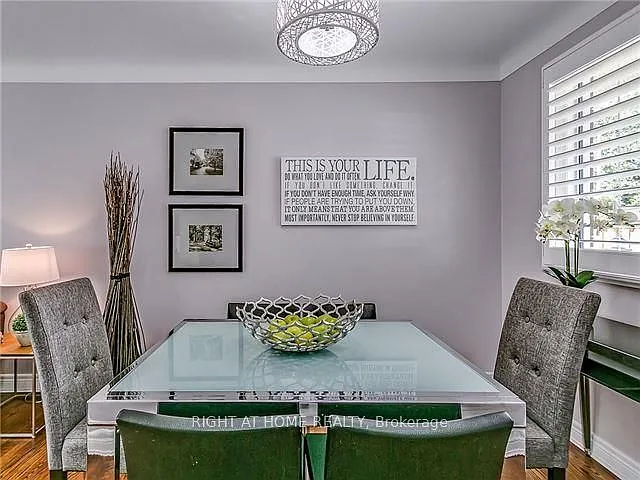 273 Kenwood Ave — Photo 7