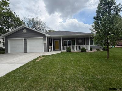 922 Juniper Ave, Crete, NE, 68333