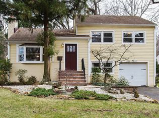 122 Woodland Rd, New Providence, NJ 07974