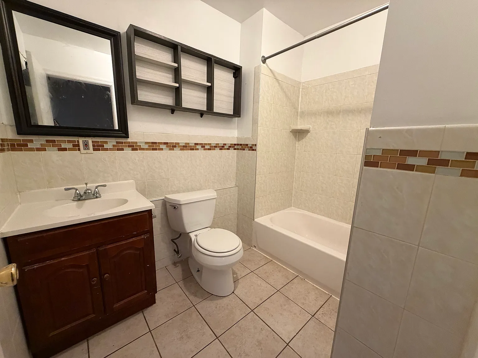 3 bed, $1,700 — Photo 4