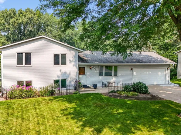 4265 N Nybro Ln, Eagan, MN 55123