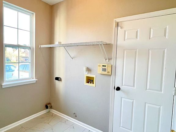 5th image of 109 Chapel Hill Ct