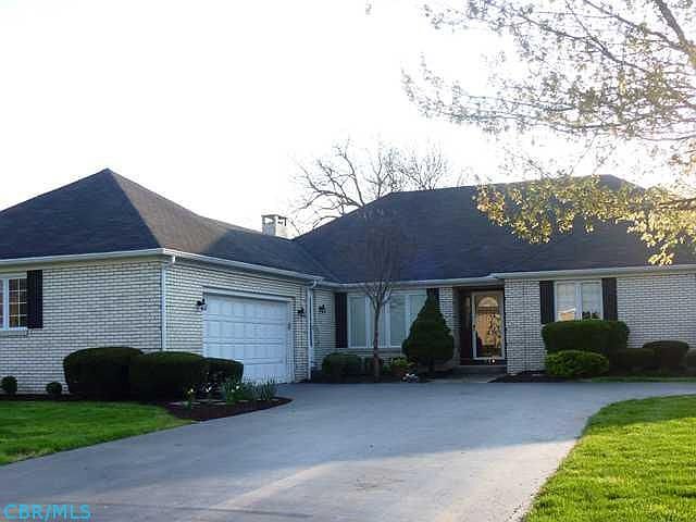 1st image of 723 Parkedge Dr