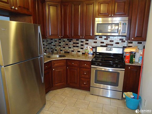 3rd image of 2020 29th St #2