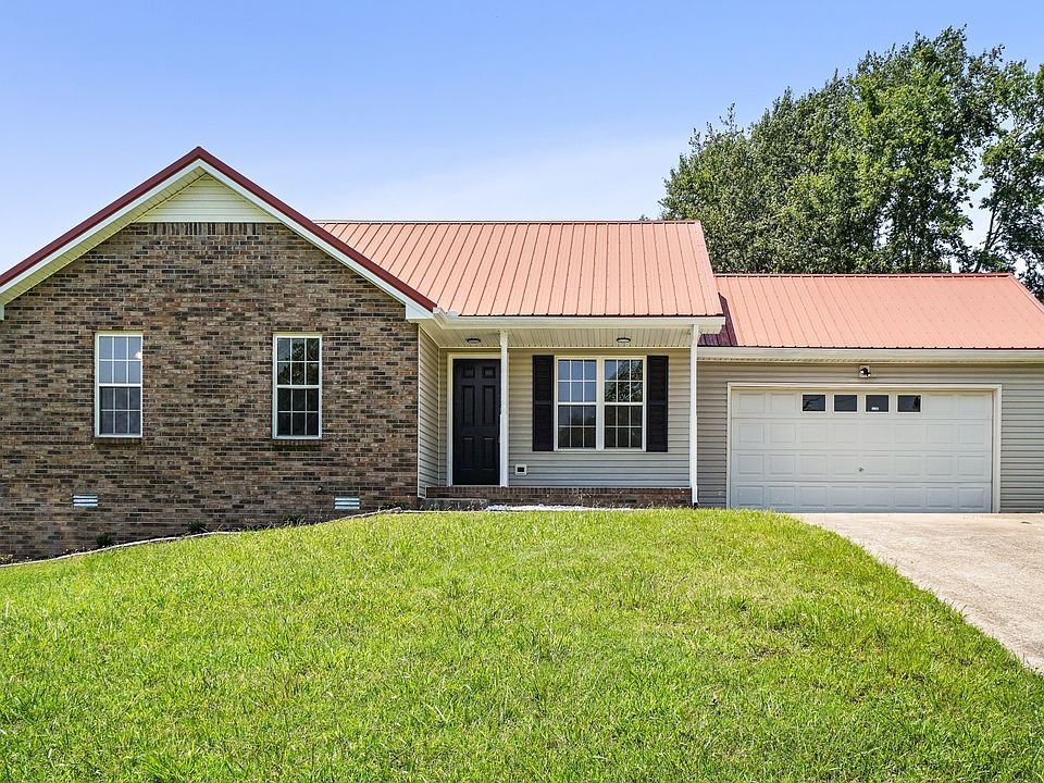 1st image of 585 Barney Ln