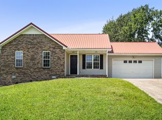 585 Barney Ln, Clarksville, TN 37042