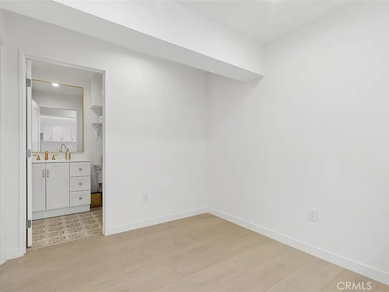 3926 Acacia St — Photo 10