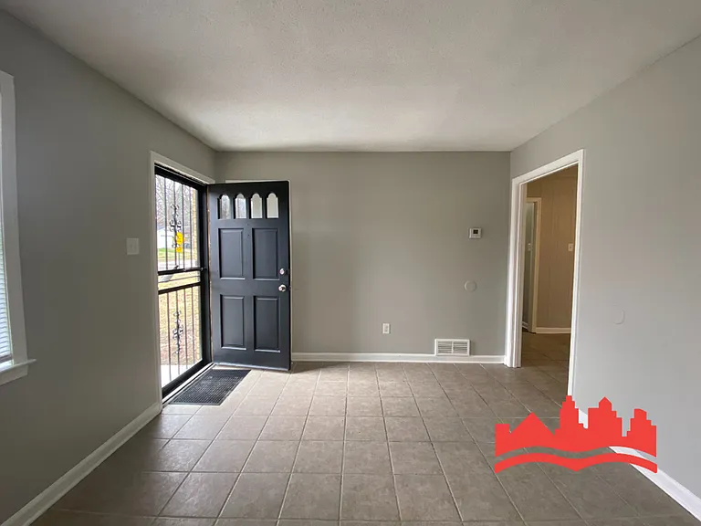 3935 Battlefield Dr — Photo 10