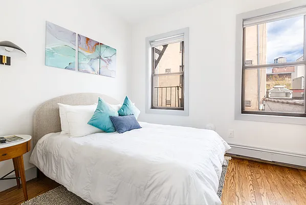 Rented by MNS | media 12