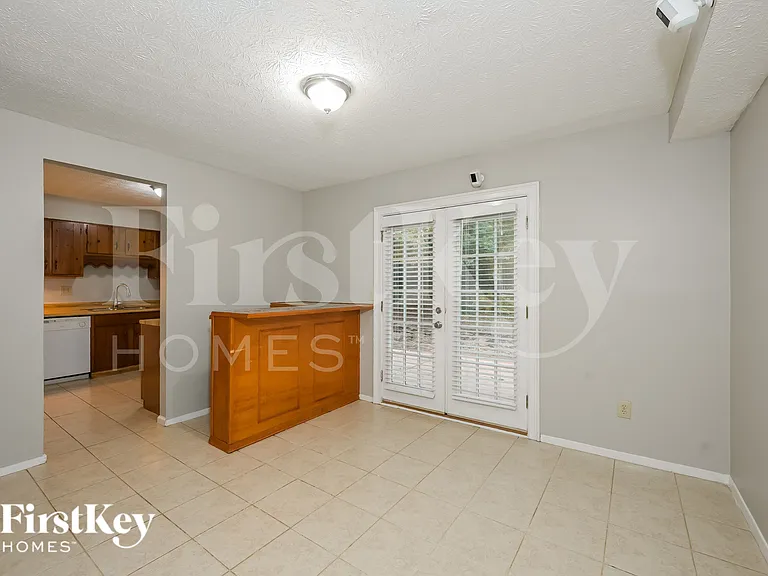 1311 Old Countryside Cir — Photo 5