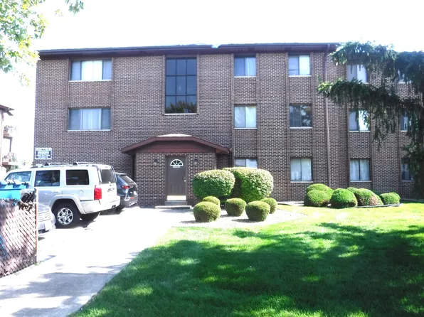 19561 Lake Shore Dr APT 1, Chicago Heights, IL 60411