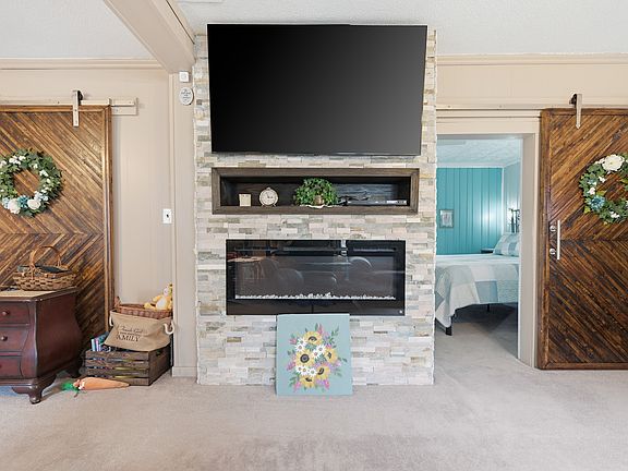 5th image of 107 S Meridian St