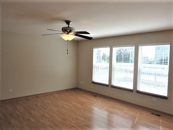 5th image of 1751 Marilyn Dr