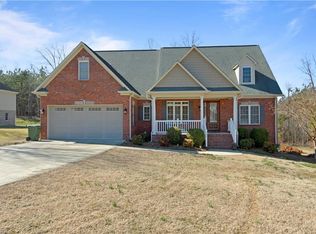 288 Chandler Dr, Lexington, NC 27295