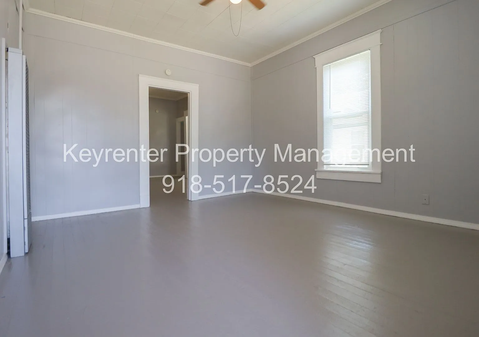 E 4th Street Duplex — Photo 3