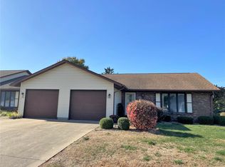 727 Pine Ridge Dr, Quincy, IL 62305