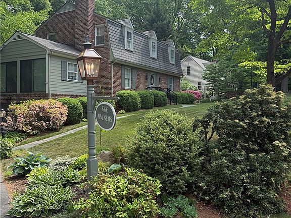 4th image of 2425 Chancellor Rd