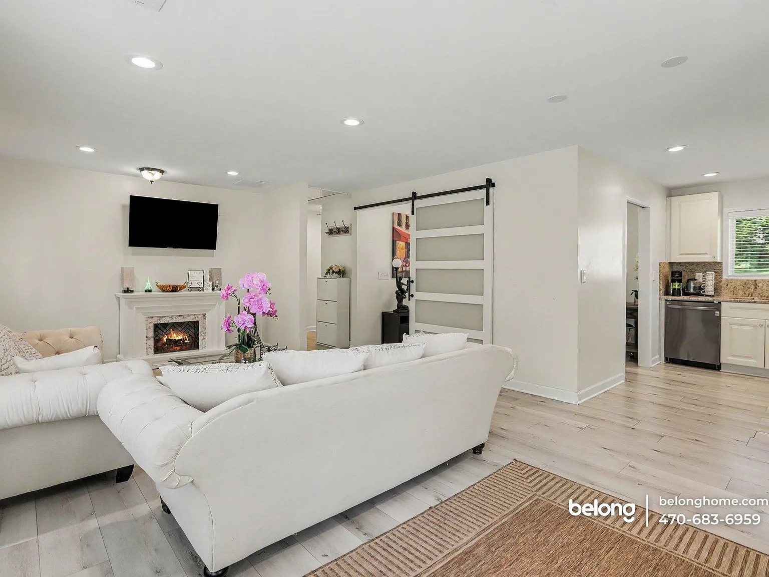 3 bed, 1.5 bath, 1250 sqft, $2,245 — Photo 4