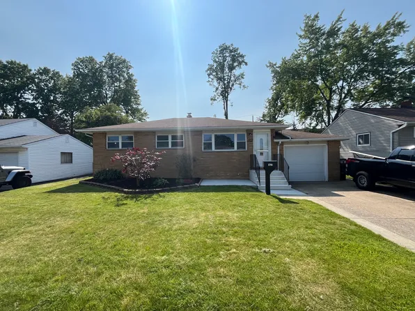 5766 Michael Dr, Brookpark, OH 44142