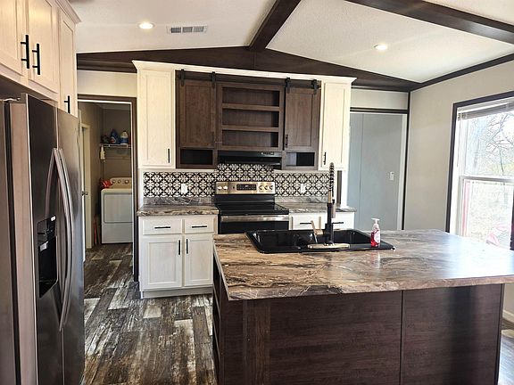 2nd image of 160 Polk Rd #721