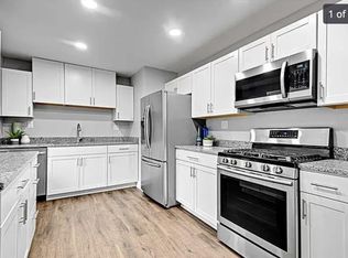 7721 Colonial Dr, Prairie Village, KS 66208