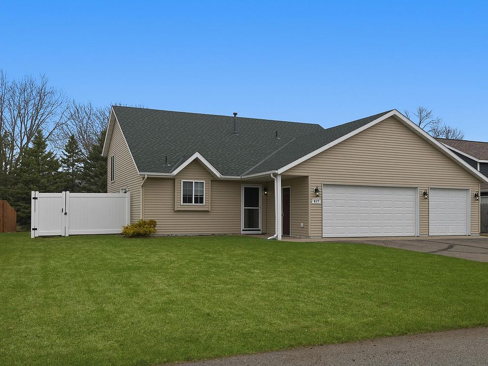 1st image of 617 19th Ave N