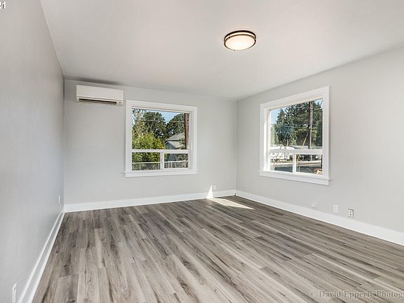 5th image of 58985 Firlok Park St