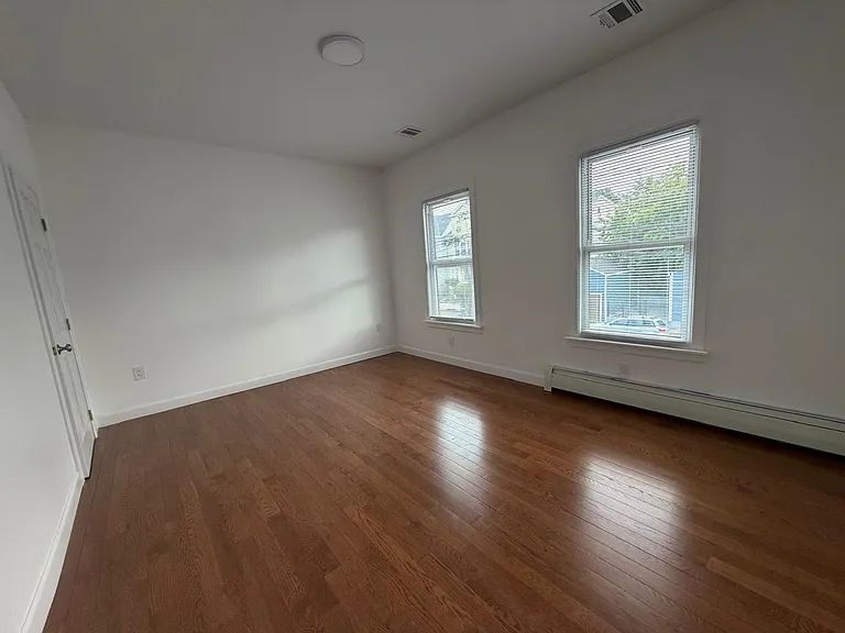 49 Mercer St #2 — Photo 9