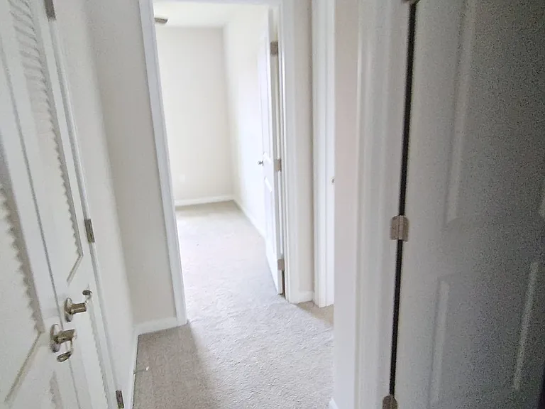 1048 Steamboat Dr — Photo 13