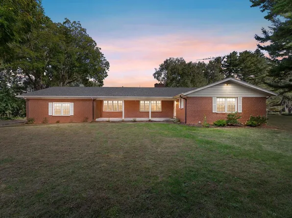 3921 Lathrop AVENUE, Mount Pleasant, WI 53405