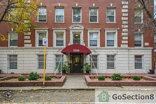 2nd image of 5326 N Winthrop Ave #107