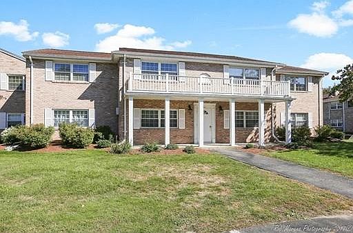 2nd image of 40C Washington Park Dr APT 9