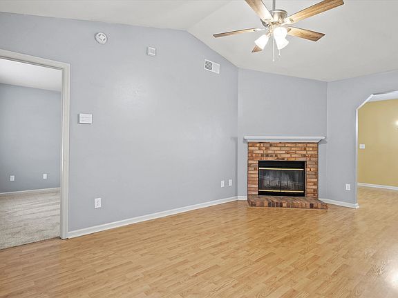 4th image of 3129 Hotchkiss Ln