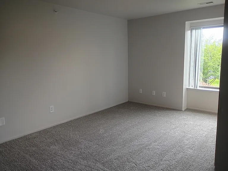 Prentiss Pointe Apartments — Photo 163