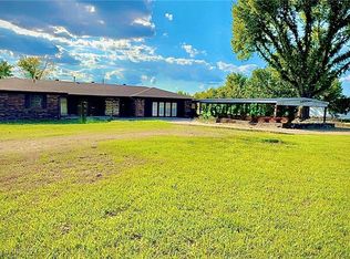 112416 S 4730th Rd, Muldrow, OK 74948