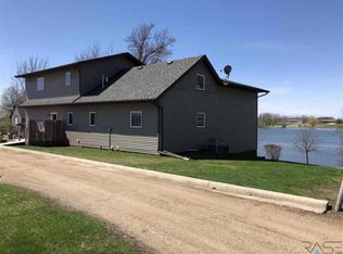 301 8th St SE, Fulda, MN 56131