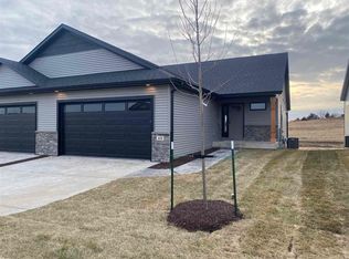 418 Dawson Dr, West Branch, IA 52358