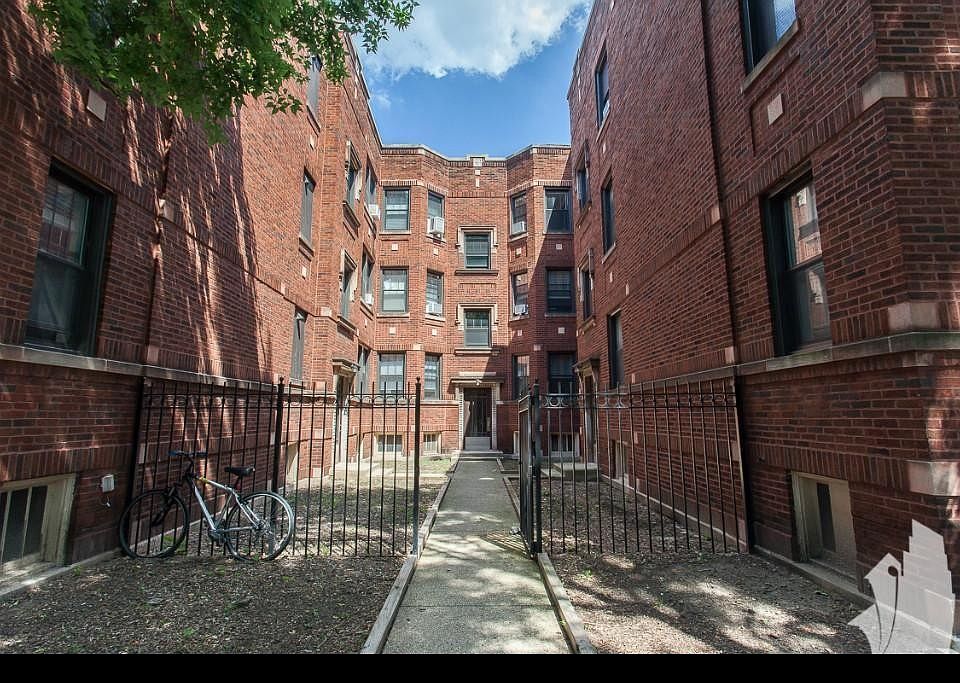 1st image of 4725 N Leavitt St #4715-2