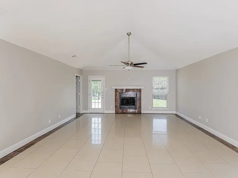 9105 Cranwell Ct — Photo 4