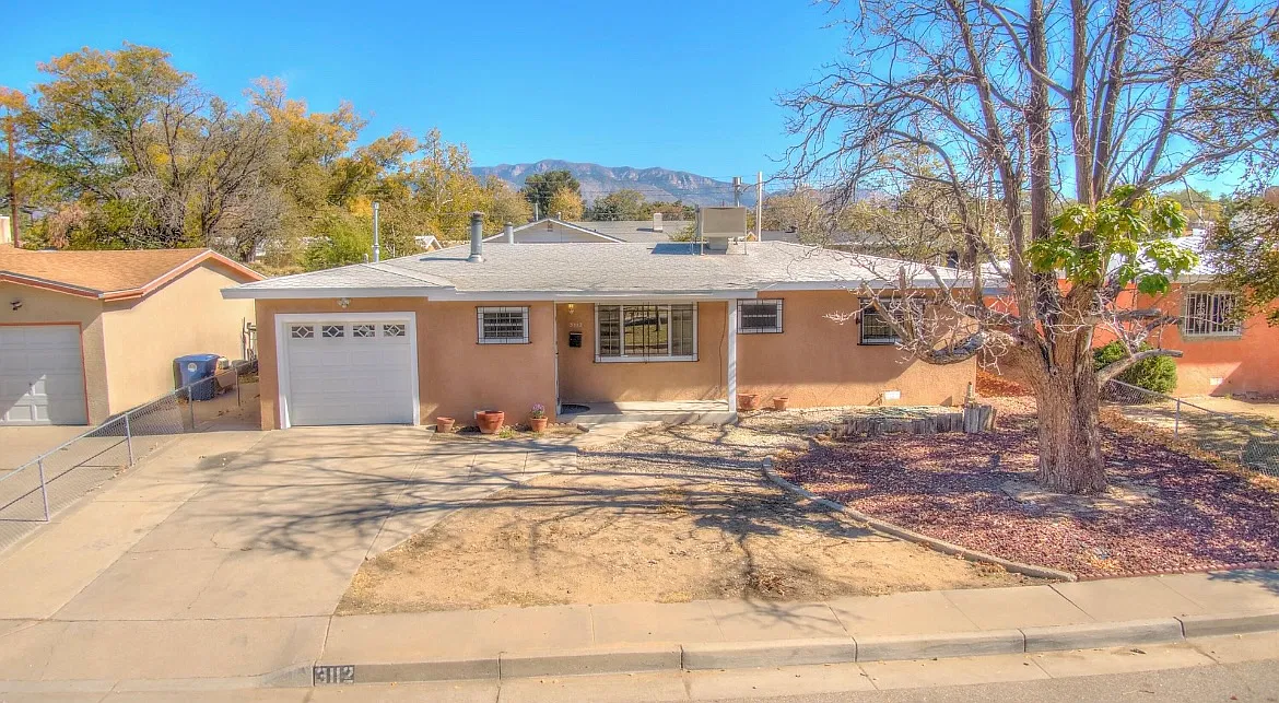 Cuervo Dr NE, Albuquerque — Photo 1