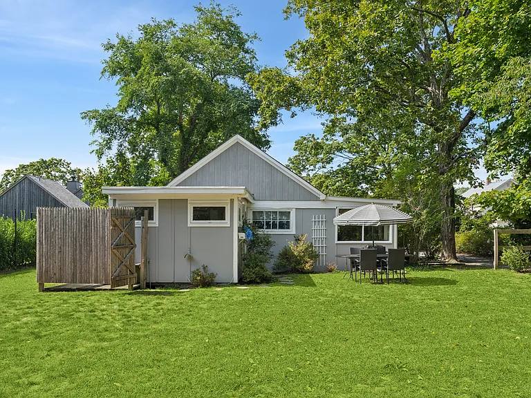 36 Lamb Ave — Photo 18