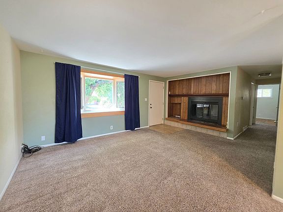 4th image of 710 S 44th St