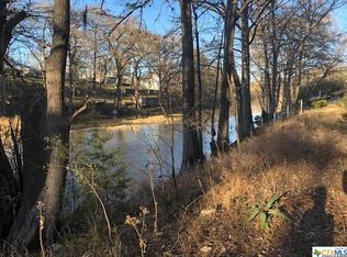 1235 Bradstreet, Canyon Lake, TX 78133