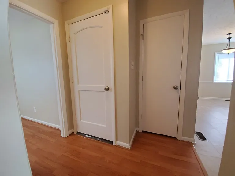 6400 Hollyhock Ct — Photo 21