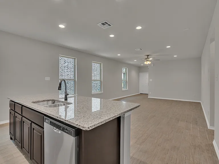 1729 Hazer Ln — Photo 6