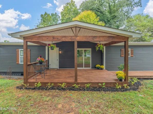 1311 W Beaver Creek Dr, Powell, TN 37849